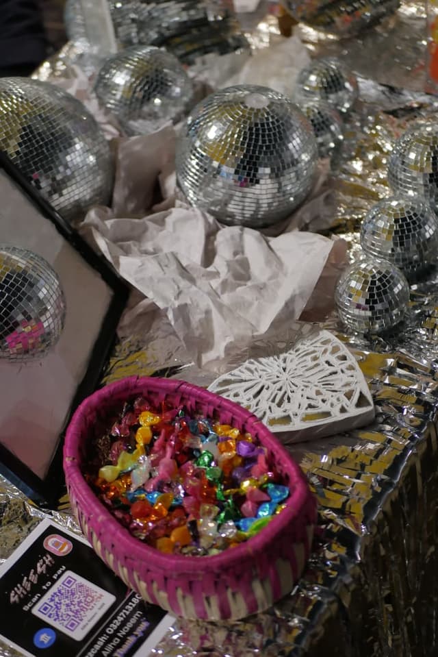 Mosaic Wall Art & Beads